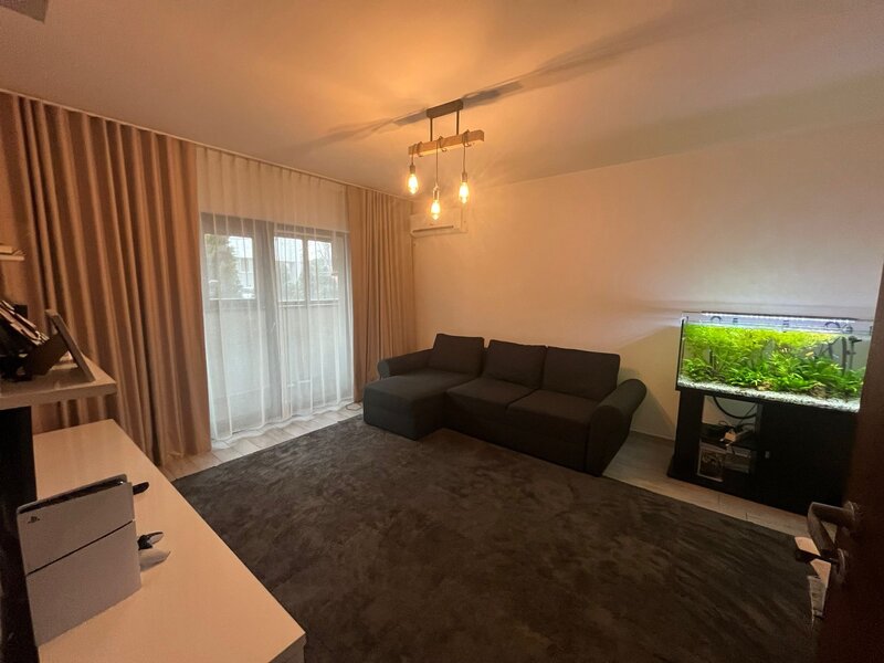 Berceni, Aparatorii Patriei metrou,