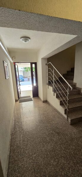 Berceni, Aparatorii Patriei metrou,